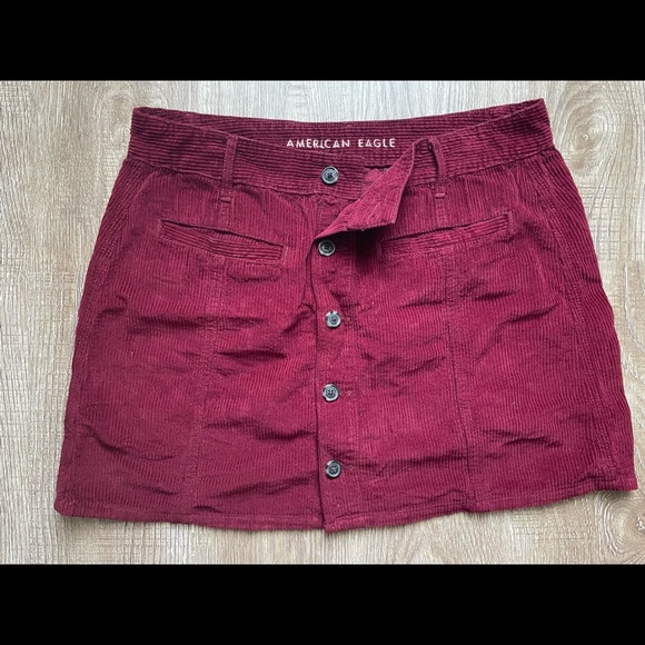 American Eagle. Corduroy Skirt. Size 10. - Picture 2 of 4